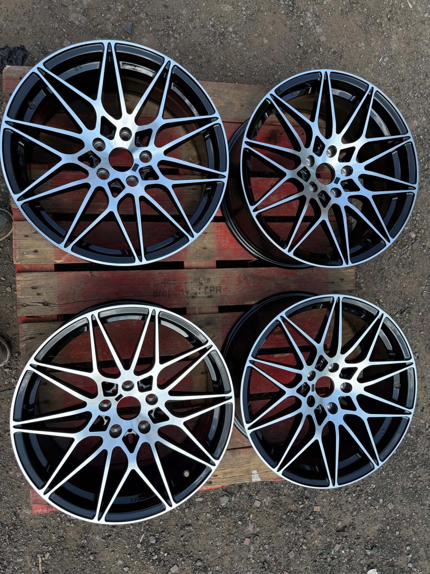 COMPETITION STYLE ALLOY WHEELS