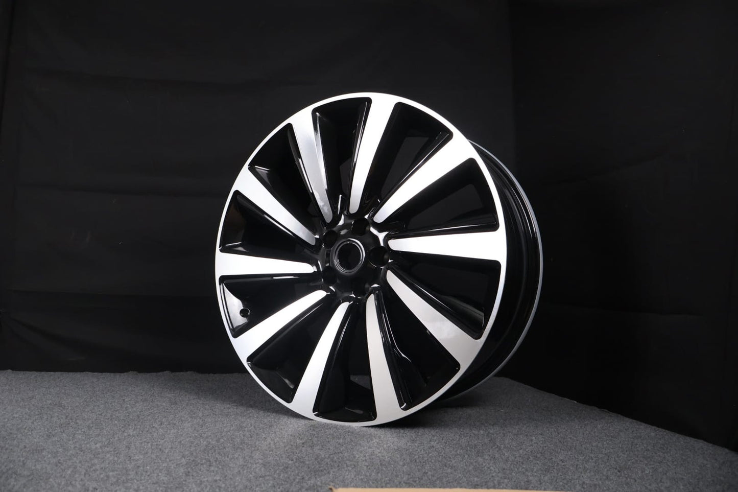 RANGE ROVER L460 STYLE