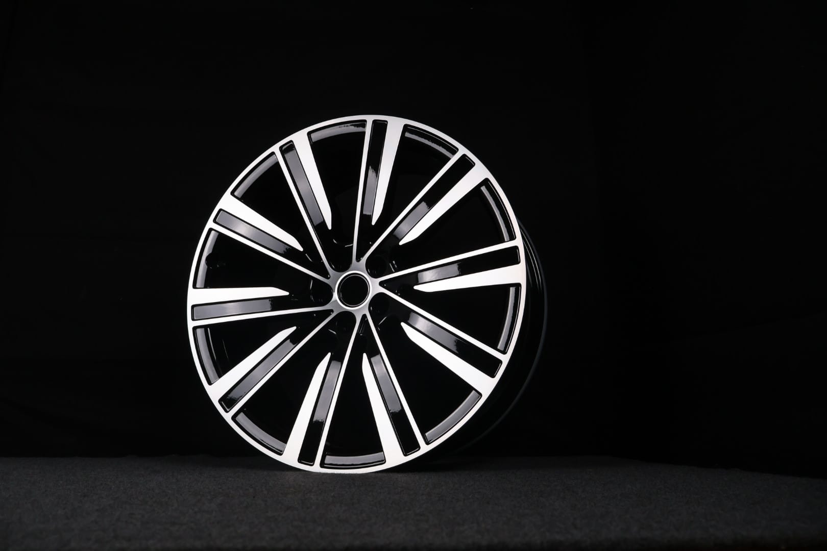 23 inch black Range Rover style alloy wheel with multi spoke design