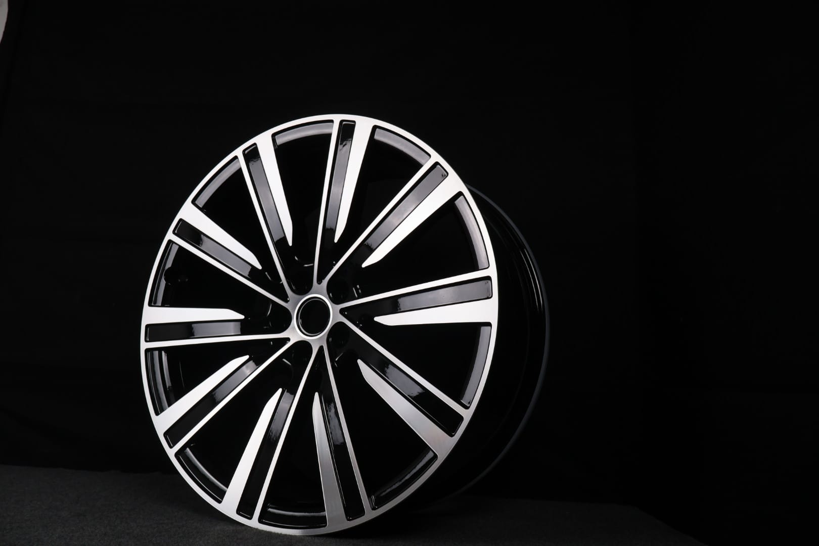 23 inch black Range Rover style alloy wheel with multi spoke design